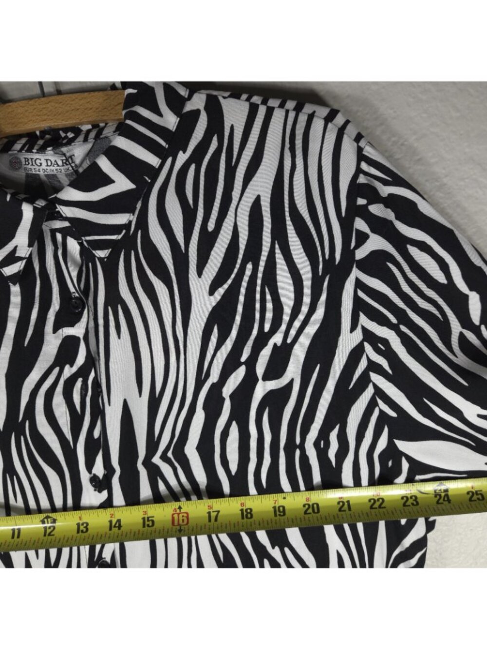 Big Dart Women Button Up Shirt 2X Long Sleeve Zebra Print High Low Black White - Picture 14 of 16